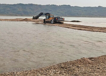 આણંદ જિલ્લામાં ગેરકાયદે ખનન કરતા લોકો સામે 115 કેસ, 2.52 કરોની વસૂલાત | 115 cases against people inv…