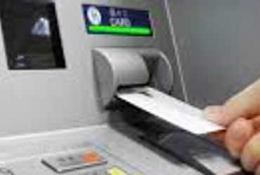 એ.ટી.એમ.માં પૈસા ઉપાડવા ગયેલી મહિલાએ ૪૦ હજાર ગુમાવ્યા | Woman loses Rs 40 000 while withdrawing mone…