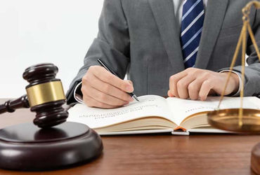 પરસ્પર સમજાવટ અને સમાધાન દ્વારા કેસોના ઝડપી નિકાલ માટે આશીર્વાદરૂપ સાબિત થતી લોક અદાલત | Lok Adalat:…