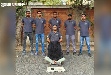 અમદાવાદ: વાસણામાં 91 વર્ષીય વૃદ્ધના ઘરમાં ઘૂસી લૂંટ કરનાર રીઢો ગુનેગાર ઝડપાયો, માર મારી 75 હજાર પડાવ…