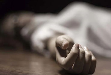 જામનગરમાં પરિણીતાનો રહસ્યમય સંજોગોમાં ગળાફાંસા દ્વારા આપઘાત | Married woman commits suicide in Jamna…