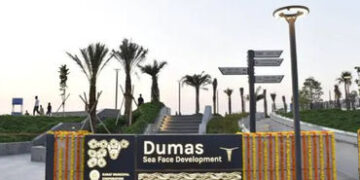 સુરત પાલિકાએ 166 કરોડના ખર્ચે ડુમસ સી ફેસનું લોકાર્પણ કર્યું પણ સાંજે સાત વાગ્યે લાગે છે તાળા | Sura…