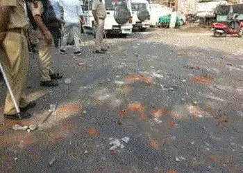 કુબેરનગરમાં મધરાતે પથ્થરમારો કરી આતંક મચાવ્યો | Ekkewe fau ra ataielo ekkewe fau lon Kubernagar leku…