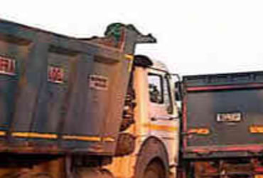 ખાણ ખનિજ વિભાગની બેદરકારીથી લોકો હેરાન ઓવરલોડ રેતી ભરેલા ડમ્પરોના કારણે પાલેજ-નારેશ્વર રોડ બિસ્માર |…