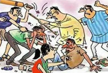 તિલકનગર વિસ્તારમાં બે જૂથ વચ્ચે ધીંગાણું ખેલાયું, રીક્ષાની તોડફોડ | A fight broke out between two gr…