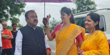 નેતાઓ-સેલિબ્રિટીનો માનીતો જ્યોતિષી કેપ્ટન ખરાત રેપ કેસમાં ઝડપાયો, 58 વીડિયો મળ્યાં | maharashtra cap…