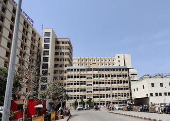 અમદાવાદ: સોલા સિવિલમાં ઉંદરે જૂનિયર ડૉક્ટરની આંખ કરડી ખાધી, તબીબી જગતમાં ખળભળાટ | Ahmedabad: Rat Bit…