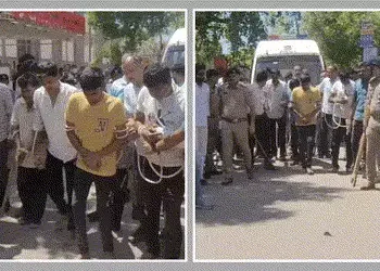 અમદાવાદ: હત્યા કેસમાં 5 આરોપીઓનું ઘટનાસ્થળે રિકન્સ્ટ્રક્શન, હથકડી સાથે લંગડાતા ચાલતા શખસોને જોવા લોક…