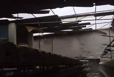 મિની વાવાઝોડામાં થાનના 20 થી વધુ સિરામિક એકમોના શેડ ઉડયા | Mini cyclone destroys sheds of more than …