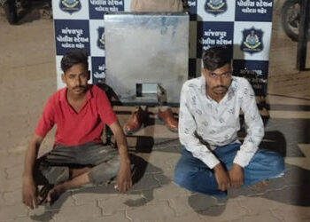 વડોદરાના મંદિરોમાં ત્રાટકી દાનપેટીની ચોરી કરનાર ટોળકીના બે સાગરિતો પોલીસ ઝબ્બે | Police arrest two m…