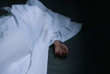 ધ્રોળના સોયલ ગામની યુવતીના પ્રેમ સંબંધ બાબતે પિતાને જાણ થઈ જતાં યુવતિનો ગળાફાંસા દ્વારા આપઘાત | youn…