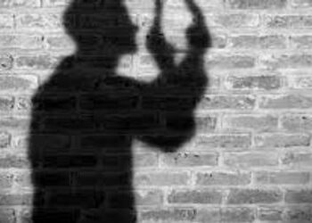 તરસાલીમાં રહેતા ૧૯ વર્ષના યુવકનો ગળાફાંસો ખાઇને આપઘાત | 19 year old youth from Tarsali commits suici…