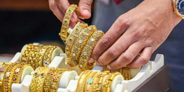 યુદ્ધ અટકવાના સમાચારથી શેર બજારમાં તોફાની તેજી! સોના-ચાંદીના ભાવમાં આજે ફરી કડાકો | share market bou…