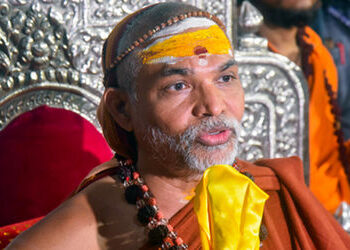 શંકરાચાર્યએ બનાવી ‘ચતુરંગિણી સેના’! રોકો, ટોકો અને ઠોકોનો નારો, હાથમાં ફરસી લઈને ફરશે ‘સનાતની સૈનિકો…