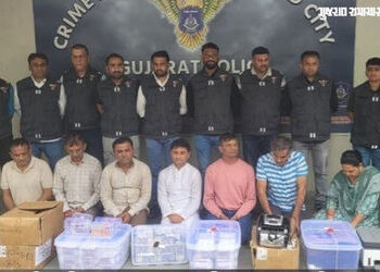 અમદાવાદ: ‘પ્રદીપ ગુરુજી’ સહિતના આરોપીઓની પૂછપરછમાં ચોંકાવનારા ખુલાસા, નકલી નોટનો અસલી ખેલ છતો | Ahme…