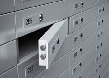 વડોદરામાં ૭ વર્ષમાં ૨.૬૨ કરોડના દાગીના બેન્કના લોકરમાંથી ગુમ | Jewelry worth Rs 2 62 crore missing f…