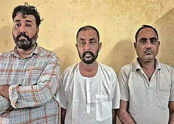 ગાંધીનગરના ઘ-૨ સર્કલ પાસે પૈસાની લેતીદેતીમાં ત્રણ રાઉન્ડ ફાયરિંગ કરી યુવાનની હત્યાનો પ્રયાસ | Attemp…