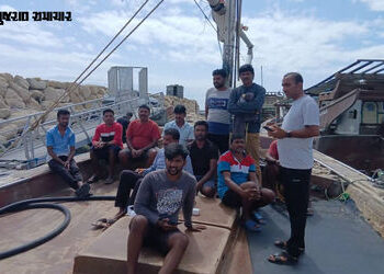 ’25 દિવસથી બોટ પર જીવન ગુજારી રહ્યા છે…’, ઈરાનમાં ફસાયેલા ગુજરાતના 72 માછીમારોએ પરત લાવવા સરકારને …