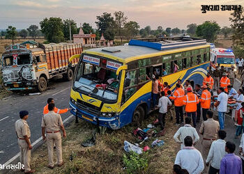 મુખ્યમંત્રીના કાર્યક્રમમાંથી પરત ફરતી બસની ટ્રક સાથે ટક્કર, 10ના મોત, મધ્યપ્રદેશમાં દર્દનાક અકસ્માત …