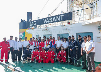 મિડલ ઈસ્ટમાં યુદ્ધ વચ્ચે ‘જગ વસંત’ જહાજ ગુજરાત પહોંચ્યું, 16,000 મેટ્રિક ટન LPGનો જથ્થો | Middle Eas…