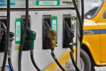 ‘દેશના તમામ પેટ્રોલ પંપ પર પેટ્રોલ અને ડીઝલનો પૂરતો સ્ટોક’, અફવાઓ પર વિશ્વાસ ન કરવા કેન્દ્રની અપીલ |…