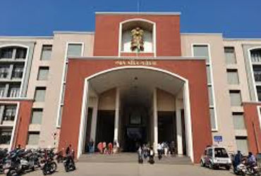 કોર્ટ સંકુલમાંથી પોક્સોનો આરોપી ફરાર થઇ ગયો | POCSO accused escapes from court premises