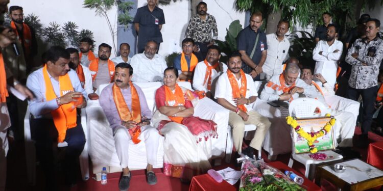 ભાવનગરમાં ‘ભાઈ ‘ની એન્ટ્રીથી ભાજપનો વિજય અભિયાન તેજ, વિરોધીઓમાં ચિંતાનો માહોલ