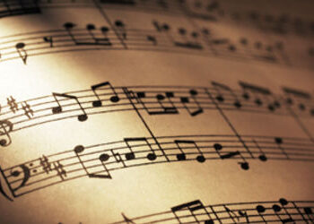 આદિવાસી વિસ્તારની સ્કૂલમાં મ્યુઝિકની મદદથી અંગ્રેજી શીખવાડવાનો નવતર પ્રયોગ | english grammer taught …