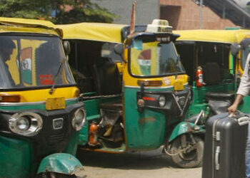 વડોદરામાં પરિવહન વિભાગના નિર્ણયનો વિરોધ : 10 વર્ષ કે તેથી વધુ જૂની રીક્ષા સામે વધુ દંડ ફટકારતા રોષ |…