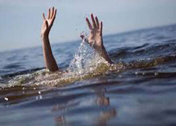 કેનાલમાં નાહવા ગયેલો વિદ્યાર્થી ડૂબી જતા મોત | Student drowns after bathing in canal