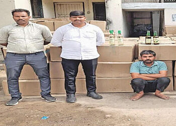 બગોદરા પાસે ટ્રકમાંથી 73 લાખના દારૂ સાથે રાજસ્થાનના ચાલકની ધરપકડ | Rajasthan driver arrested with li…