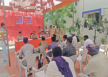 સાયલામાં ‘અરજી મેળો’ યોજાયો : 11 અરજદારોએ રજૂઆત કરી | ‘Application Fair held in Sayla: 11 applicants…