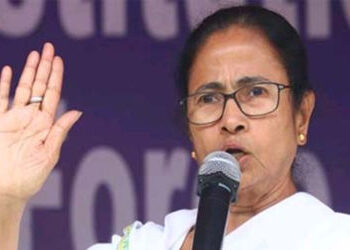 મતદાન પછી ઇવીએમ બદલાઇ જવાનું જોખમ,૨૪ કલાક સતર્ક રહેજો ઃ મમતા | Mamata urges electors to cast vote to…