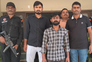 પોલીસ સ્ટેશનો ઉપર ગ્રેનેડ હુમલા કરાવતો આતંકવાદીનો સાગરિત ડીસાથી ઝડપાયો | Ewe chon fiti ewe terrorist…