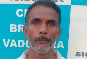 પેરોલ પર છૂટી ફરાર થયેલો હત્યા કેસનો કેદી પાણીગેટમાંથી પકડાયો | prisoner escape after parol caught f…