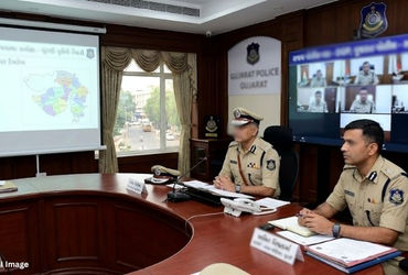 DGPનો આદેશ: ચૂંટણી પહેલાં હિસ્ટ્રીશીટરો પર તવાઈ, એડીજીપી અમિત વિશ્વકર્માને સોંપાઈ મોટી જવાબદારી | Gu…