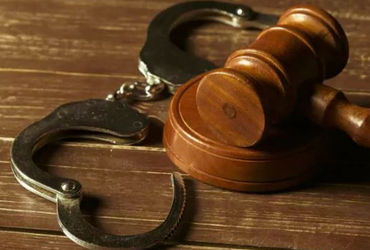 આઠ વર્ષની બાળકી સાથે અડપલા કરનારા આરોપીને ૨૦ વર્ષની સખ્ત કેદ | Accused of molesting eight year old g…