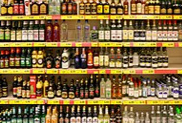 SMCના દરોડા બાદ LCB-1 દોડતી થઇ, ગોરવા બાદ લક્ષ્મીપુરામાંથી 3 લાખનો દારૃ પકડ્યો | LCB 1 caught liquor…