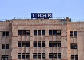 CBSEનો મોટો નિર્ણય: ધોરણ 6થી ‘ત્રીજી ભાષા’ ફરજિયાત, શાળાઓને 7 દિવસમાં નિયમ લાગુ કરવા આદેશ | CBSE Mak…