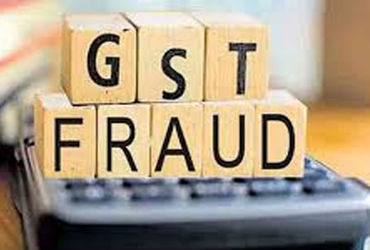 60 લાખની છેતરપિંડીમાં ‘આપ’ના સૌરાષ્ટ્રના પ્રભારી સહિત 2ની અટક | 2 arrested including AAP’s Saurashtr…