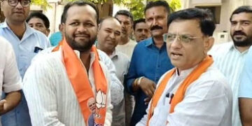 અમરેલી કોંગ્રેસમાં ગાબડું: NSUI પ્રમુખ સાહિલ શેખે છેડો ફાડ્યો, ભાજપે ખેસ પહેરાવતા જ ટિકિટ મળી | Amre…