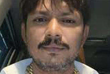 વડોદરાના વોર્ડ-6ના કોંગી ઉમેદવારના પતિ પ્રભુ સોલંકીને ડુપ્લિકેટ સોનાના કેસમાં હરિયાણા પોલીસ ઉઠાવી ગઇ…