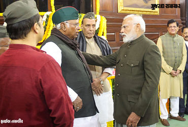 મહિલા અનામત મુદ્દે ભાજપ VS કોંગ્રેસ: PM મોદીના પત્ર પર ખડગેનો સવાલ- સરકાર ઉતાવળમાં કેમ? | Women Rese…