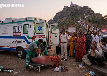 પાવાગઢમાં ડુંગર પર મહિલાનું હાર્ટ એટેકથી મોત, વાપીથી પરિવાર આવ્યો હતો દર્શને | Woman from Vapi Dies …