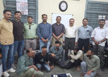 સાઇકલ અથડાવી લૂંટ કરતી ઉત્તર પ્રદેશની આંતરરાજ્ય ગેંગ ઝડપાઇ, | kalupur police nabbed five accused in …