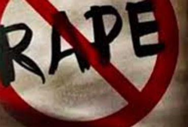 ૪૫ વર્ષના ટીચરે ૧૭ વર્ષની વિદ્યાર્થિનીને ફસાવી દુષ્કર્મ કર્યું | 45 year old teacher lured and raped…