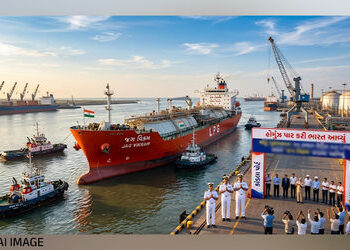 હોર્મુઝની નાકાબંધી વચ્ચે 20 હજાર મેટ્રિક ટન LPG લઈને ‘જગ વિક્રમ’ કંડલા બંદરે પહોંચ્યું | Indian LPG …