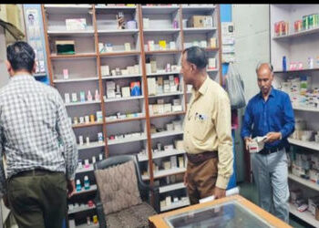 પ્રતાપનગરના મેડિકલ સ્ટોરના સંચાલકે પ્રિસ્ક્રિપ્શન કોડીન સીરપ આપતાં કાર્યવાહી | Action taken against …