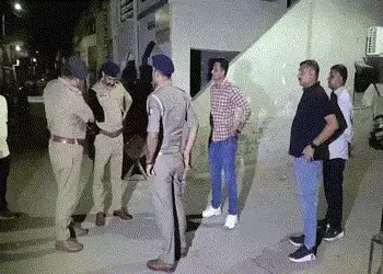 અમદાવાદમાં ઈન્સ્ટાગ્રામ સ્ટોરી મુદ્દે લોહિયાળ ખેલ! જુહાપુરામાં 19 વર્ષીય યુવકની છરીના ઘા ઝીંકી હત્યા…