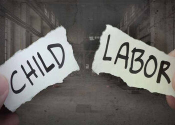 વાઘોડિયાની ફાર્માસ્યુટિકલ કંપનીમાં જોખમી કામ કરતા 18 તરુણીઓ અને 2 તરુણો મળ્યા | 18 young women and 2…